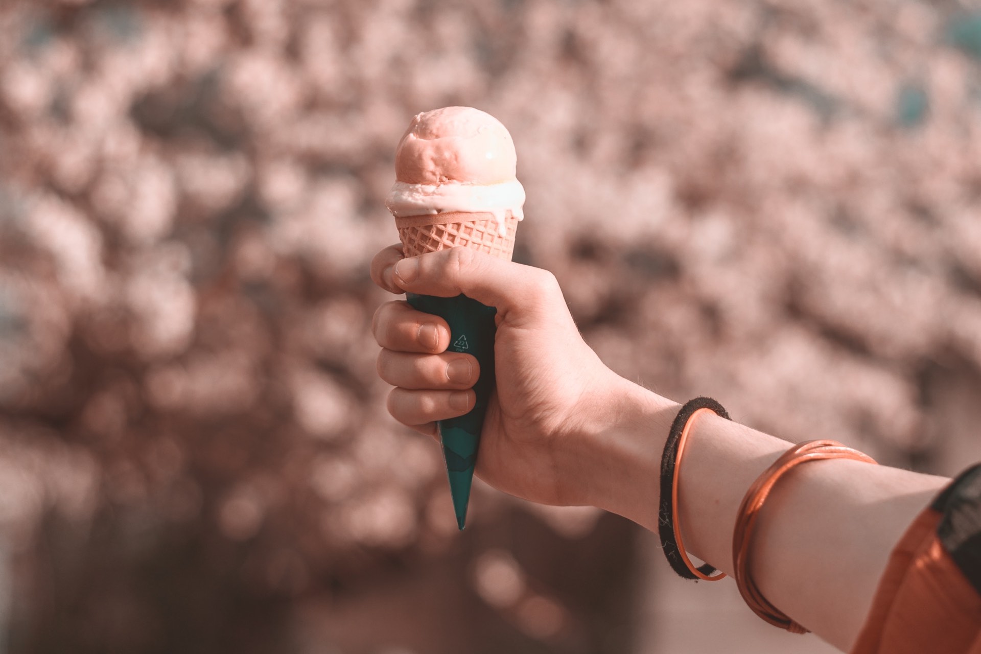 ice cream hand parallax
