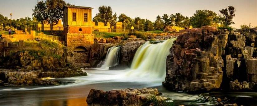 Featured image for post: Things To Do in Sioux Falls